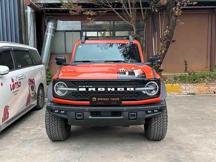 Фото 2 - Ford Bronco