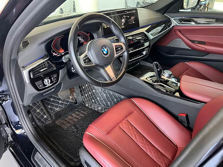 Фото 6 - BMW 5 Series