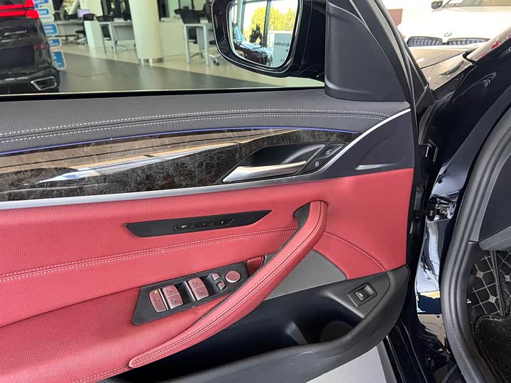 Фото 7 - BMW 5 Series