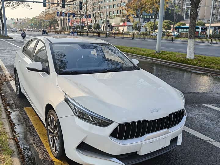 Фото 2 - Kia K3