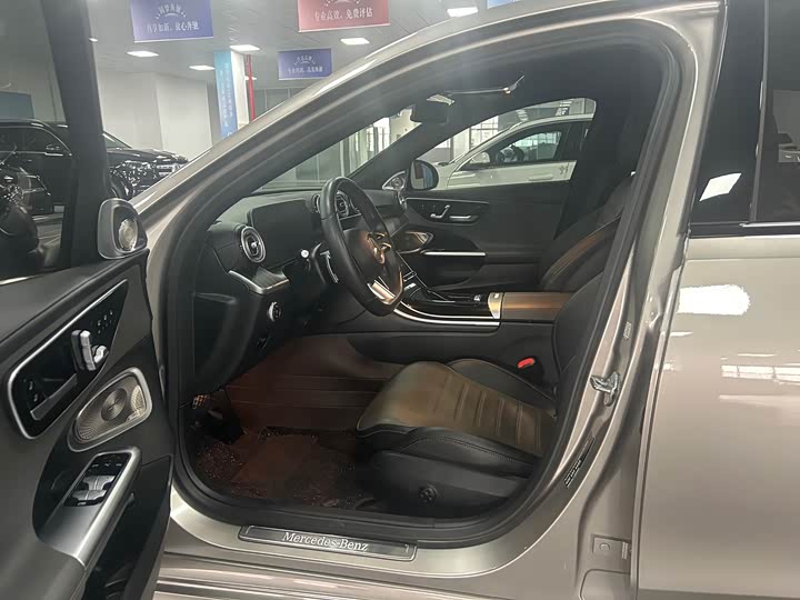 Фото 4 - Mercedes-Benz C-Class