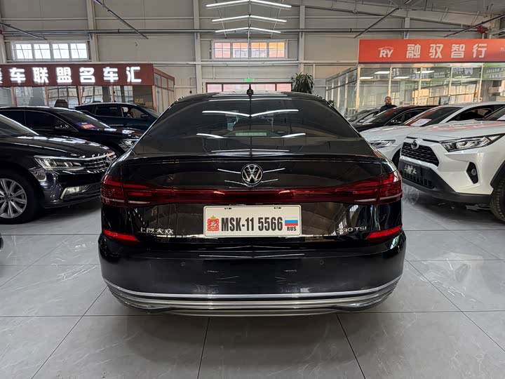 Фото 5 - Volkswagen Passat