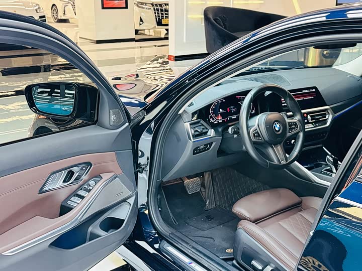 Фото 6 - BMW 3 Series