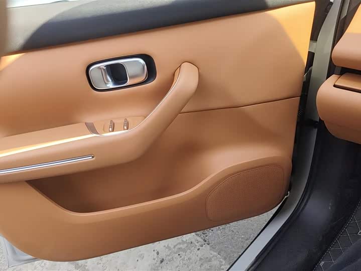 Фото 7 - Leapmotor C10