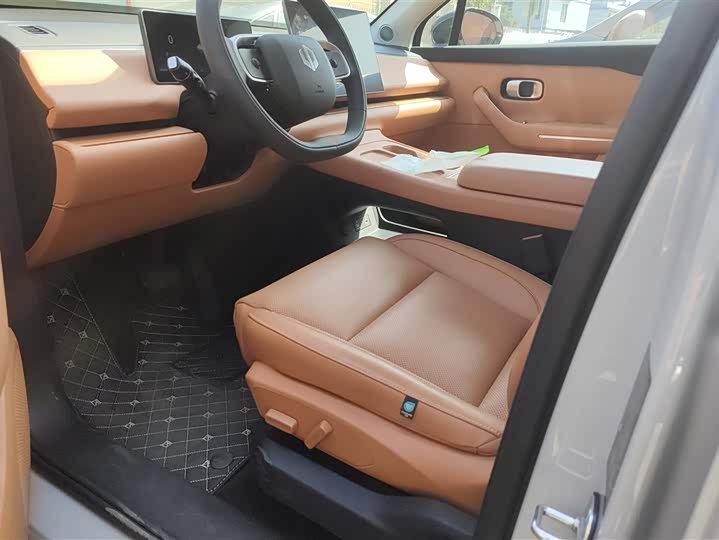 Фото 9 - Leapmotor C10