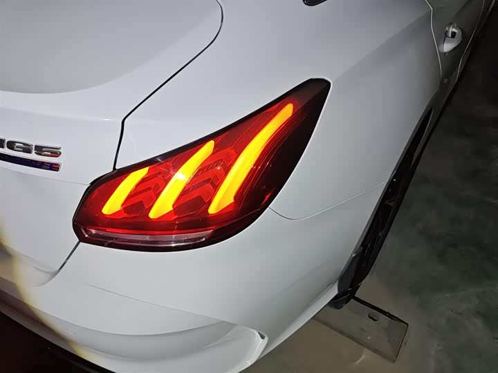 Фото 8 - MG Motor 5