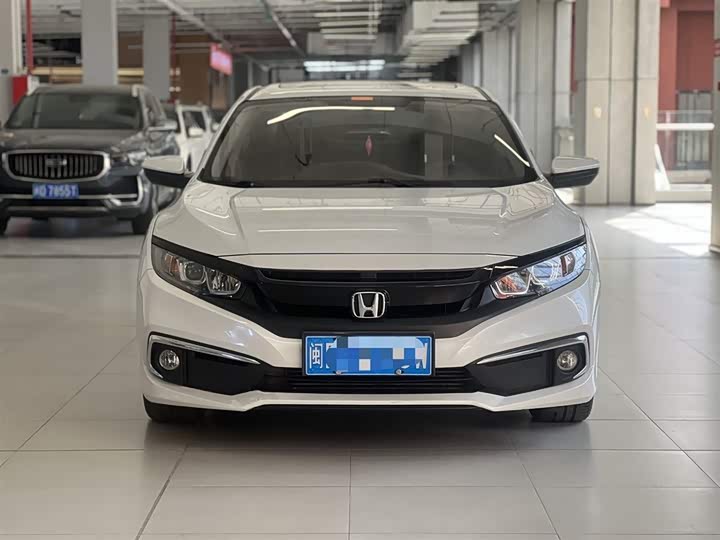 Фото 2 - Honda Civic