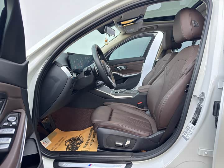 Фото 9 - BMW 3 Series