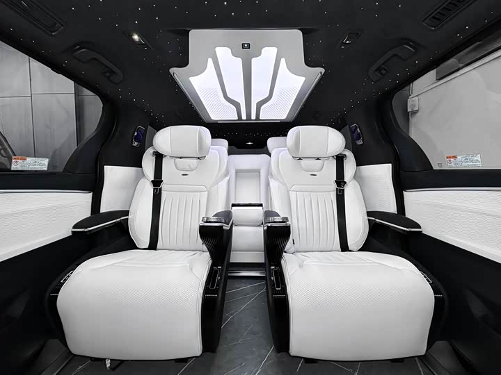 Фото 9 - Toyota Granvia