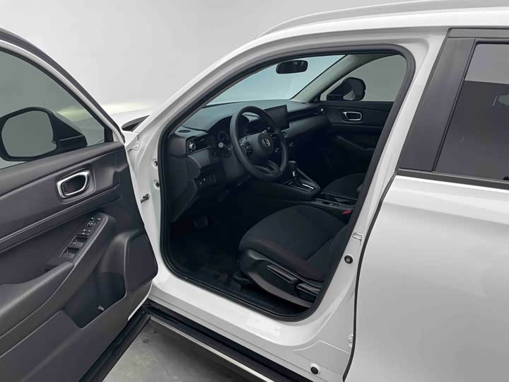 Фото 9 - Honda Vezel