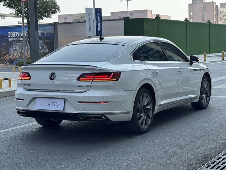 Фото 6 - Volkswagen CC