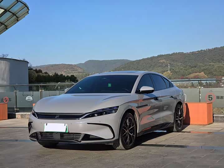 Фото 1 - BYD Han