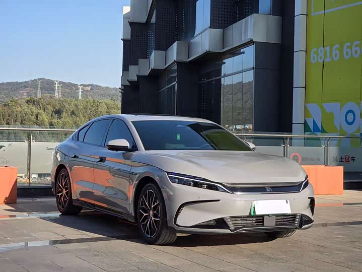 Фото 3 - BYD Han