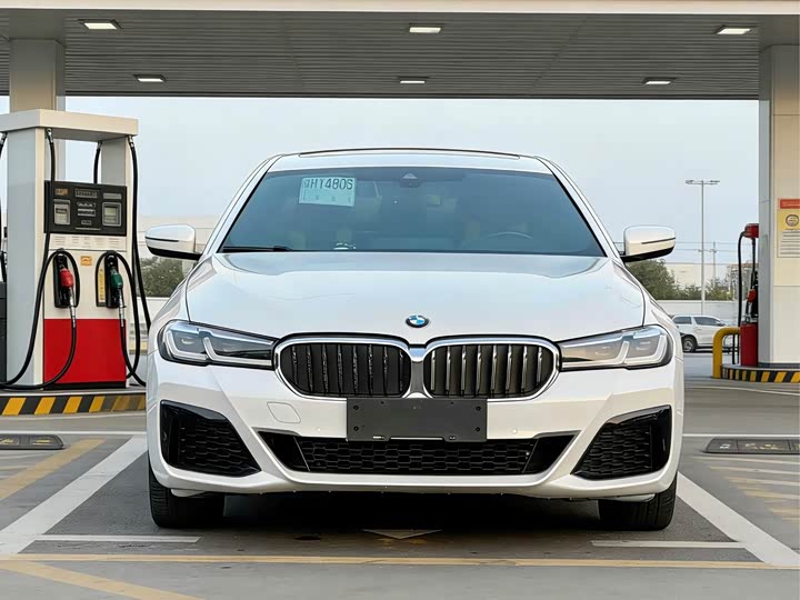 Фото 2 - BMW 5 Series