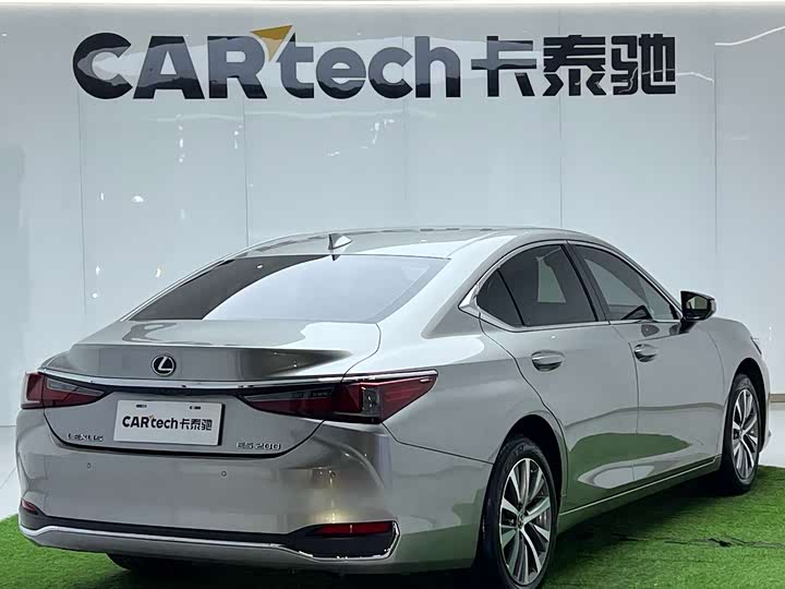 Фото 5 - Lexus ES