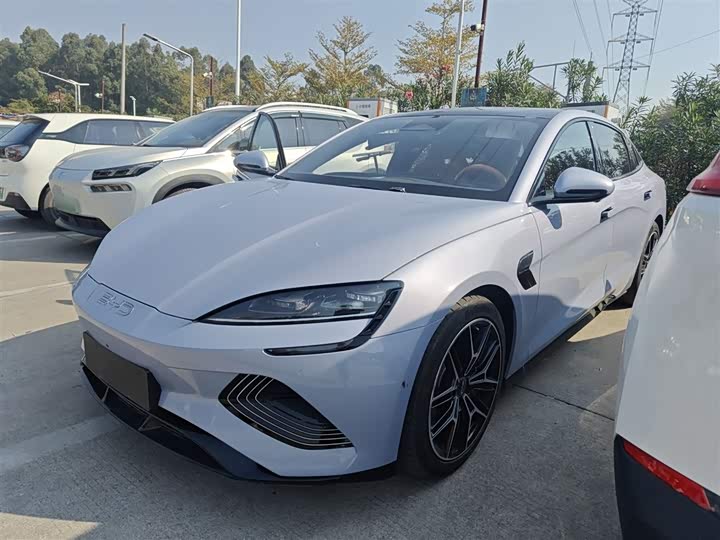 Фото 2 - BYD Seal