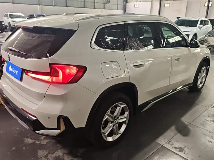 Фото 3 - BMW X1