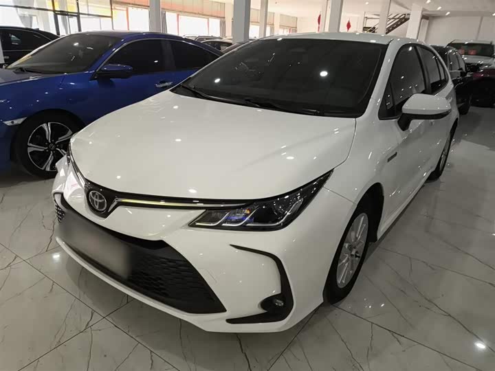 Фото 1 - Toyota Corolla