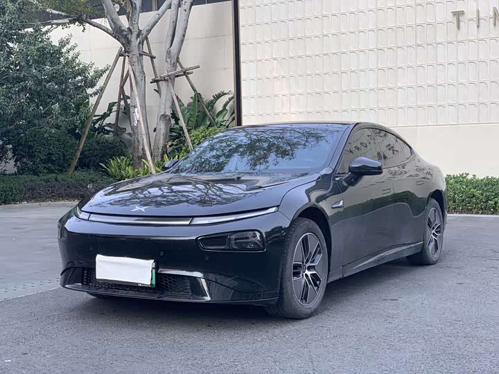 Фото 1 - XPeng P7