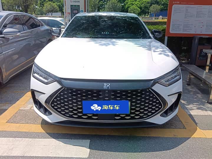 Фото 2 - BYD Han