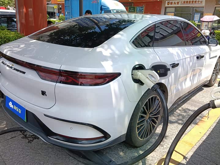 Фото 3 - BYD Han