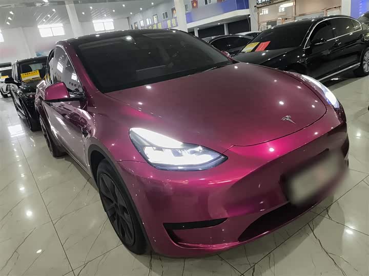 Фото 4 - Tesla Model Y