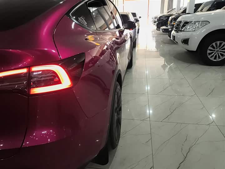Фото 8 - Tesla Model Y