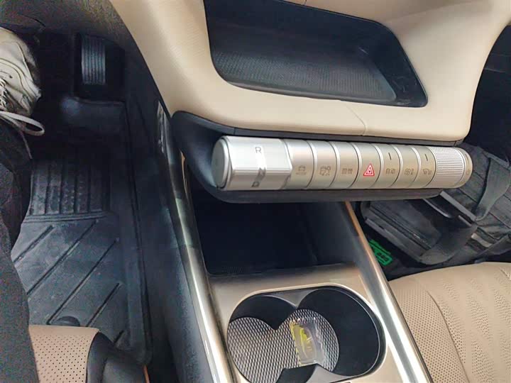 Фото 6 - BYD Dolphin