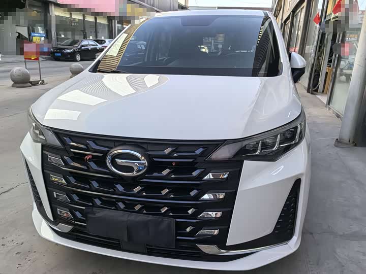 Фото 2 - GAC Trumpchi M6