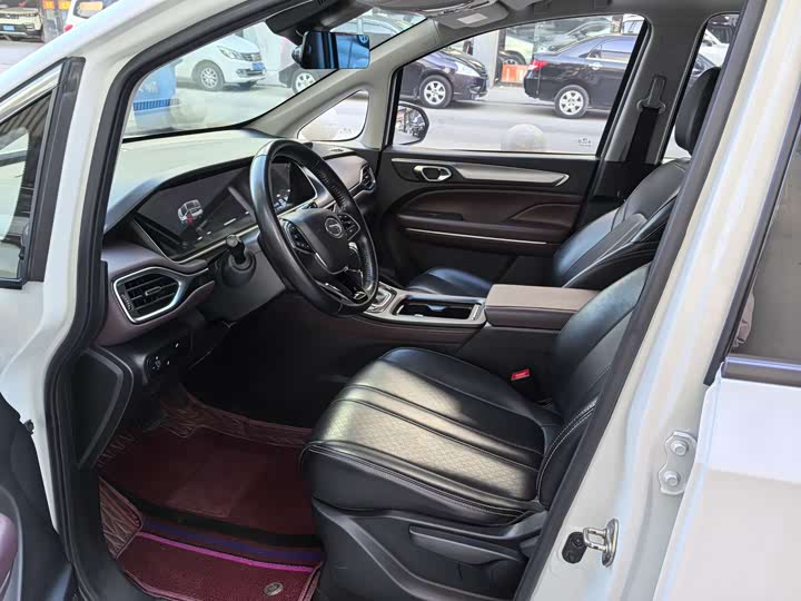 Фото 7 - GAC Trumpchi M6