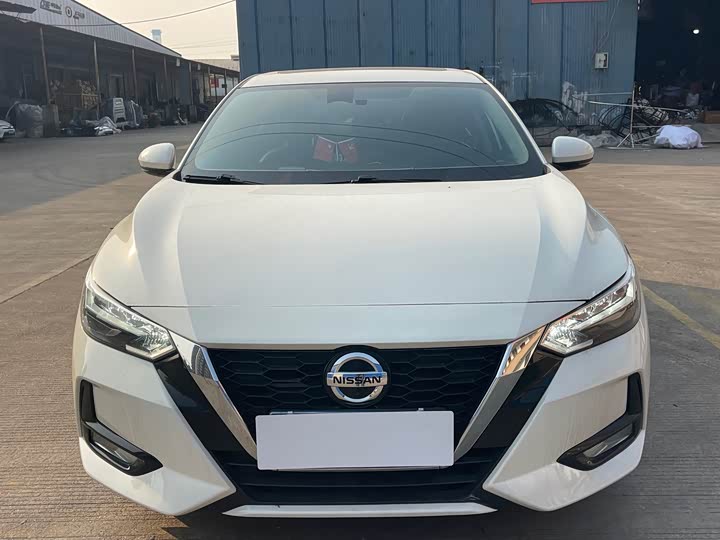 Фото 2 - Nissan Sylphy