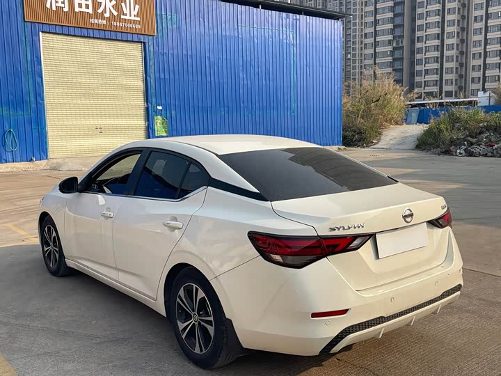 Фото 6 - Nissan Sylphy