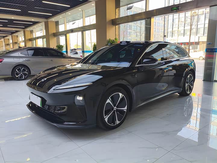 Фото 1 - Nio ET5T