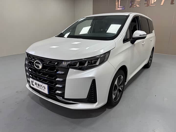 Фото 1 - GAC Trumpchi M6