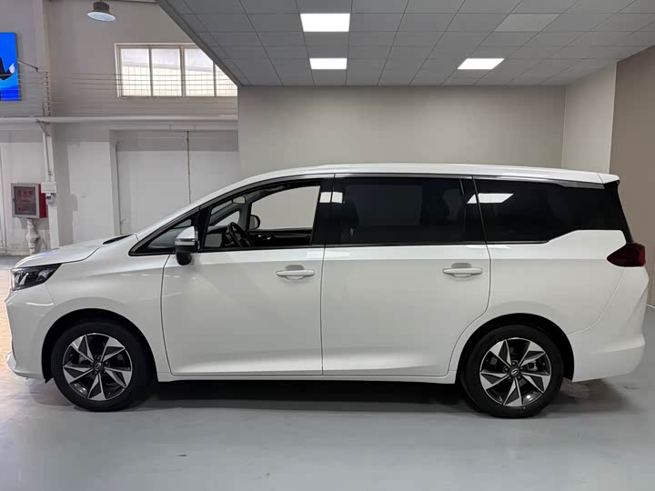 Фото 7 - GAC Trumpchi M6