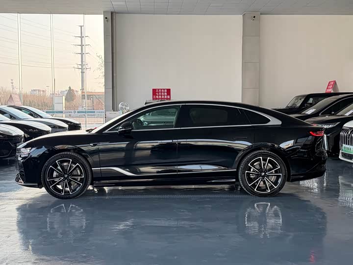 Фото 3 - Voyah Passion