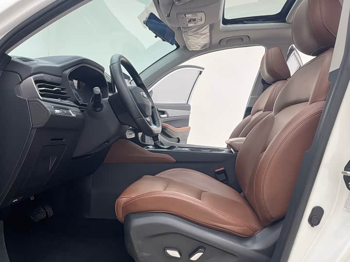 Фото 7 - Geely Vision X6