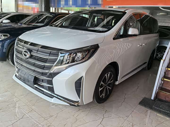 Фото 1 - GAC Trumpchi M8