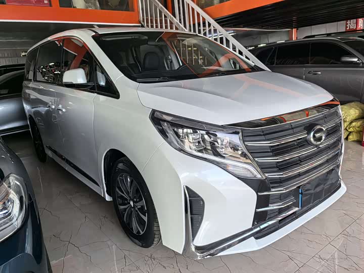 Фото 3 - GAC Trumpchi M8