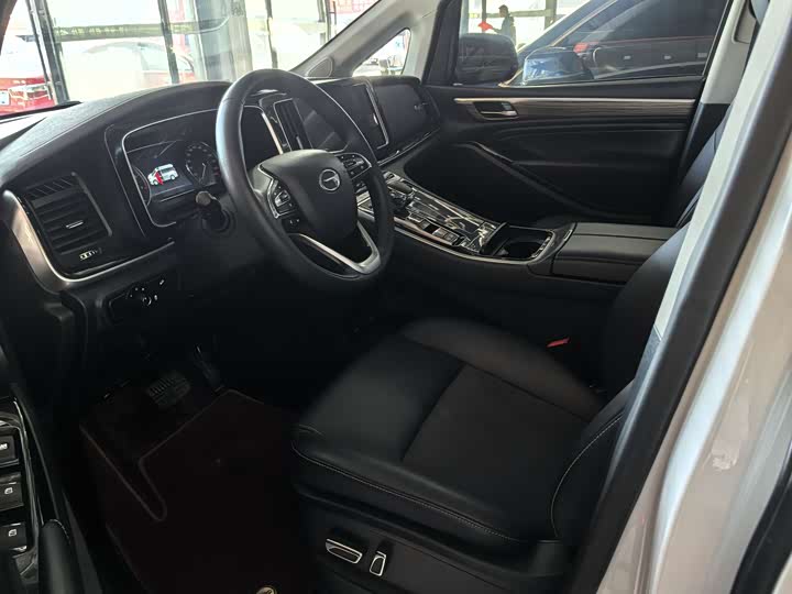 Фото 7 - GAC Trumpchi M8