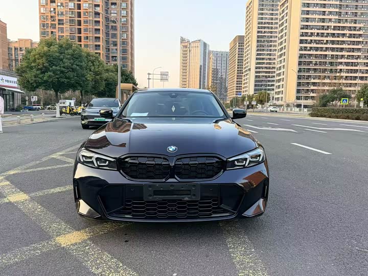 Фото 2 - BMW 3 Series