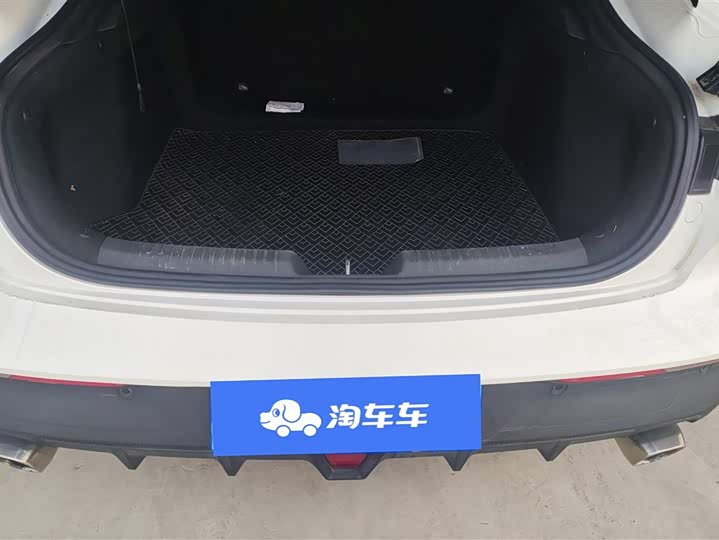 Фото 4 - Changan UNI-V