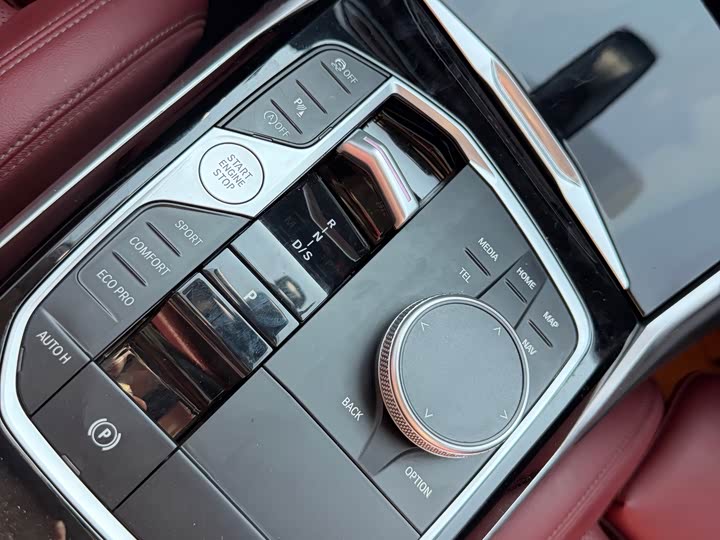 Фото 9 - BMW 3 Series