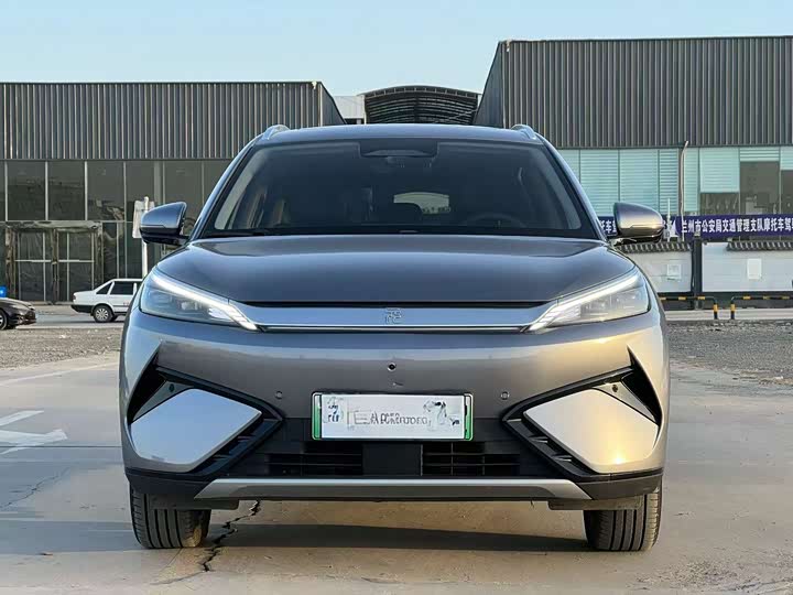 Фото 2 - BYD Yuan Plus