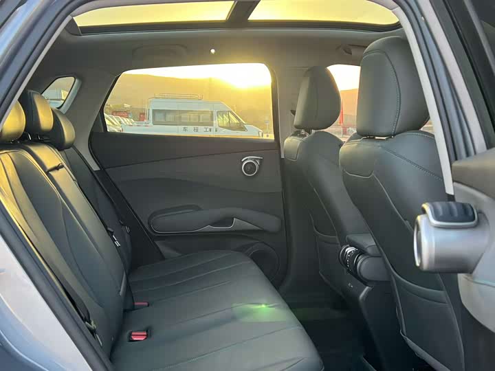 Фото 9 - BYD Yuan Plus