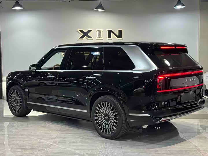 Фото 4 - Zeekr 9X