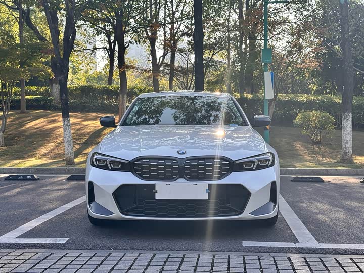 Фото 2 - BMW 3 Series