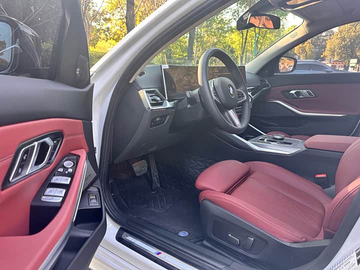 Фото 4 - BMW 3 Series