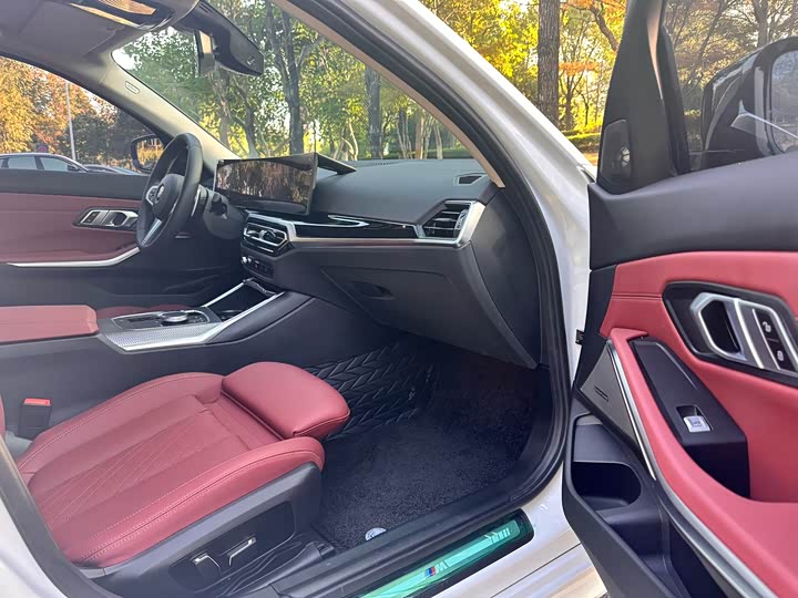 Фото 9 - BMW 3 Series