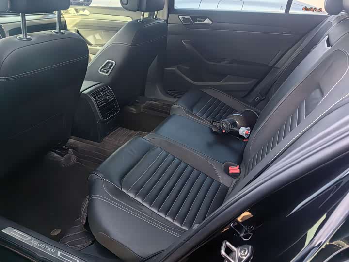 Фото 9 - Volkswagen Magotan